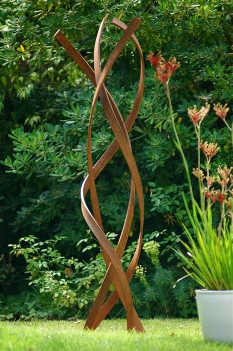 What An Airy Effortless Sculpture For A Seacoast Garden I Can Just