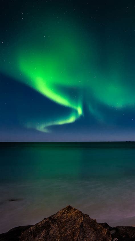 Images have the power to move your emotions like few things in life. Aurora Borealis HD Wallpaper for Mobile | PixelsTalk.Net
