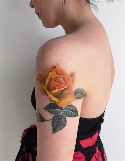 Let's get the list on the rose tattoo designs started! Shoulder Tattoos - Askideas.com