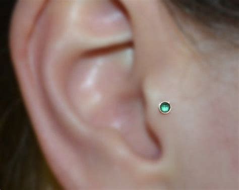 2mm Emerald TRAGUS STUD Tragus Earring Gold Nose Ring Stud Helix