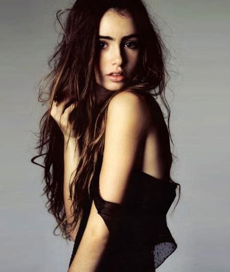 Lily Collins Naked See Best Of Nude Photos Of The Celebrity