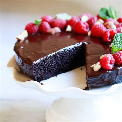Top this with a creamy vegan chocolate buttercream frosting for even more fudgy chocolate flavor. Vegan Chocolate Cake with Ganache (Crazy Cake, Wacky Cake)