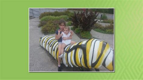 Betsy Kling And Her Kids Enjoy The Akron Zoo Youtube
