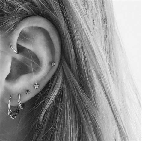 Pin By 𝒶 𝓁 𝑒 𝓎 𝓃 𝒶 On J E W E L L E R Y Pretty Ear Piercings