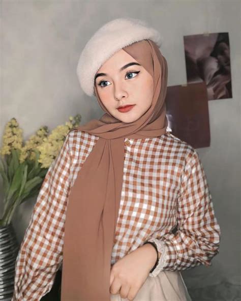 Gaya Padu Padan Topi Dan Hijab Yang Keren Dari Fashion My XXX Hot Girl