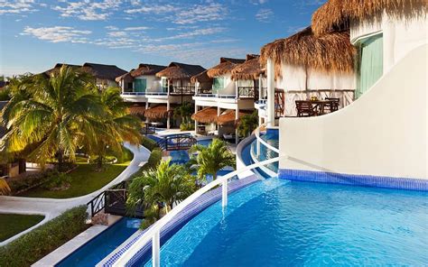 Amazing Playa Del Carmen Resorts With Swim Up Rooms Resorts Daily