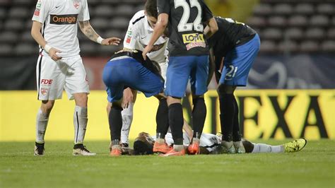 Florin tănase, jucătorul celor de la fc viitorul. La muerte súbita vuelve a cebarse con el fútbol