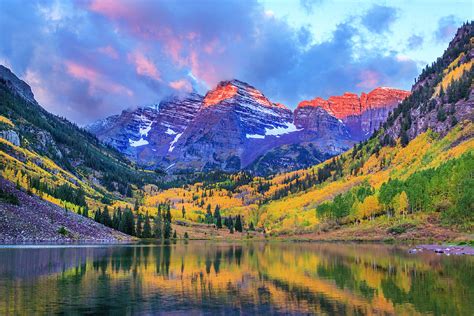 Autumn Colors At Maroon Bells And Lake By Dszc
