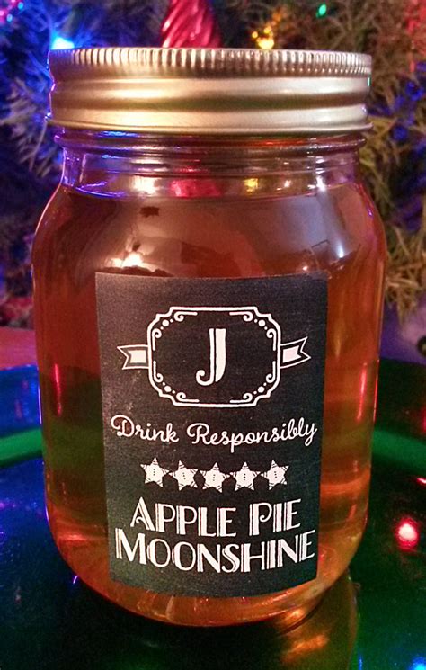 · cover and simmer for 1 hour. Homemade Apple Pie Moonshine | Evermine Blog