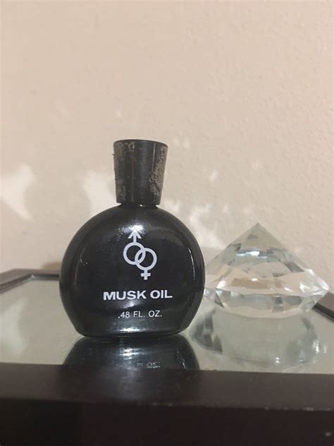Vintage Alyssa Ashley Houbigant Musk Oil By Gingersscents On Etsy Musk Oil Oils Perfume