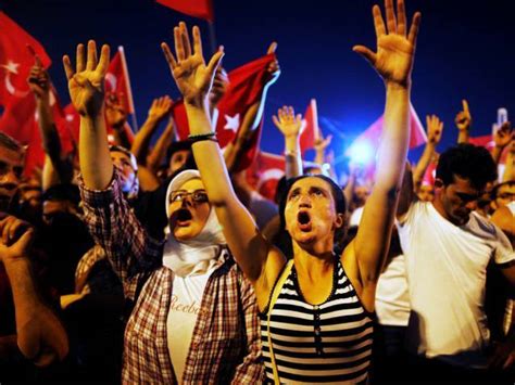 Thousands Rally For Turkey President After Coup Fails The Express Tribune