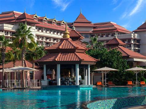 Take A Peek Inside Anantara The Palm Dubais Thai Inspired Resort Paradise
