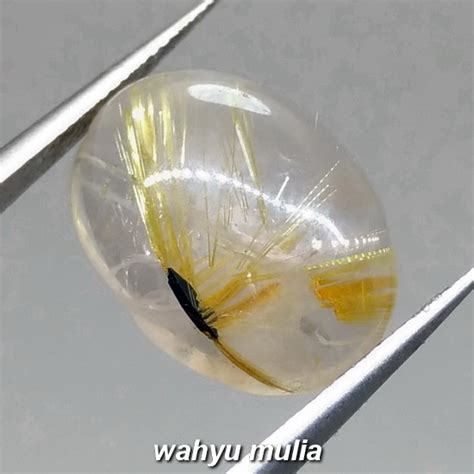 Gelang ini kami buat dari batu pasir emas asli dengan ukuran 10 mm yang pas dan cocok dipakai pria wanita. Batu Kecubung Rambut Emas Asli (Kode 1181) - Wahyu Mulia