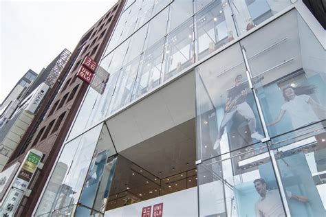 A Shopper S Paradise The Largest Uniqlo Store In Ginza Studrill