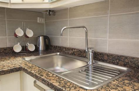 This kitchen faucet comes from a very well renowned brand in north america. Types of Kitchen Sinks Available In India | Best kitchen ...