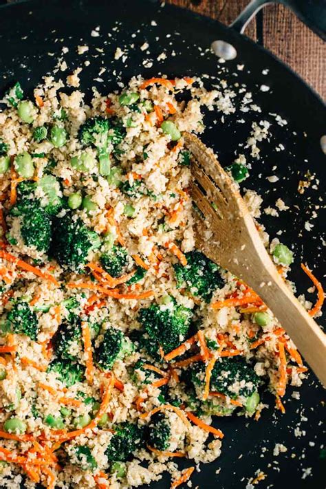 I needed to let the completed dish sit on the stove for 20 minutes after i made it (unplanned) so i threw some water in the wok on a low simmer. Cauliflower 'Rice' Stir Fry Bowl - Veggie Chick