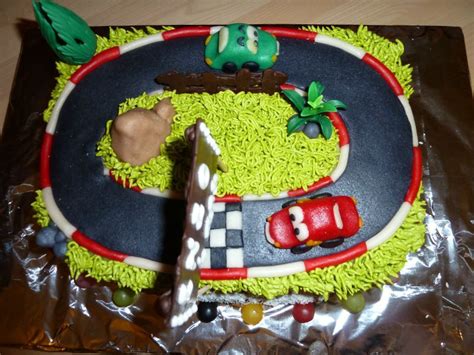 Gâteau voitures de courses