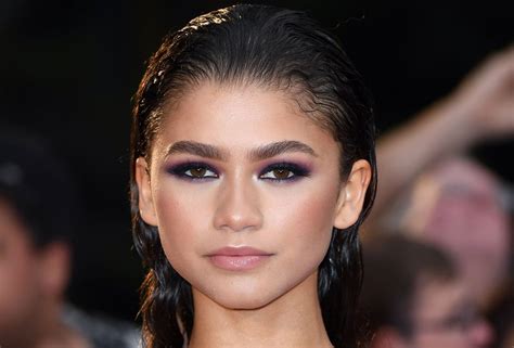 Zendaya Did Her Own Hair And Makeup For The Red Carpet Beautycrew