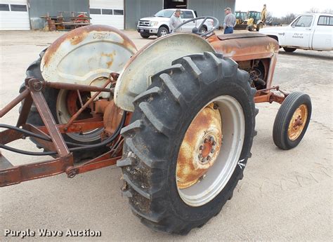 Ford 601 Workmaster Tractor In Harper Ks Item Dc4247 Sold Purple Wave