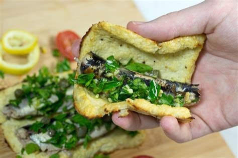The low carbohydrate diet provides the ultimate nutritional program for healing and health preservation. Sardines on Cauliflower Toast with Gremolata | Recipe | Low carb lunch, Paleo lunch, Easy paleo ...