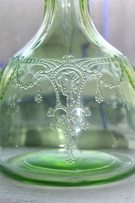 Green Depression Glass Decanter And Stopper Cameo Ballerina Vintage 1930s