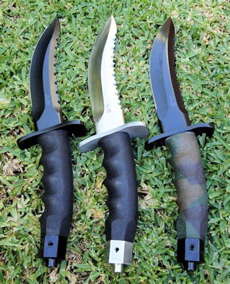 Al mas puro estilo de rambo, llevar un cuchillo de combate puede ser algo muy practico, podemos encontrar desde machetes con los que cortar a golpe, navajas plegables y suizas con accesorios muy útiles incluso las típicas. BACO TACTICOS CUCHILLOS: ALMAR WARRIOR (Estados Unidos ...