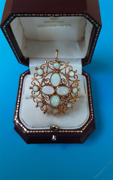 Antiques Atlas 9ct Gold Opal Pendantbrooch