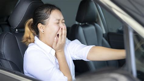 Driving On Less Than Five Hours Of Sleep Is Just As Dangerous As Drunk