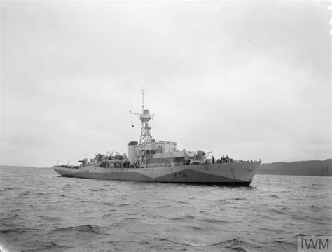 Hms Hurst Castle Underway In The Firth Of Tay On Completion June 1944
