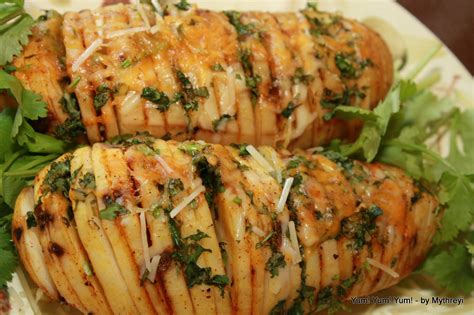 Serve with fish or chicken and sauteed apples. Yum! Yum! Yum!: Fancy Fanned Potatoes
