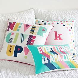 Entdecken sie die große und spezielle auswahl von mützen. Technicolor Sentiment Pillow Cover | Teenager bettwäsche, Kissenbezüge, Teenager mädchen ...