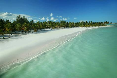 How Calm Or Wavy Are The Beaches In Punta Cana Kiskeya Life