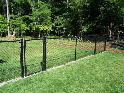 The cost to fence 1 acre runs a minimum of $1,050 and a maximum of $33,400 with most homeowners spending an average price of $2,016 to $9,011.the cheapest backyard fence is barbed wire which costs as little as $1,050 an acre. Cheap Fence Ideas To Embellish Your Garden And Your Home