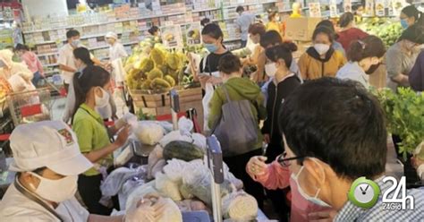 Khởi tố vụ án hội thánh truyền giáo phục hưng làm lây lan dịch bệnh ở tp.hcm 27 phút trước. Cách ly toàn xã hội 15 ngày: Cảnh mua bán tấp nập tại các ...