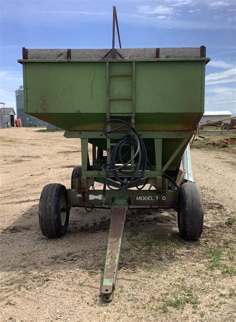 Huskee 225 Gravity Wagon Seed Tender Bigiron Auctions
