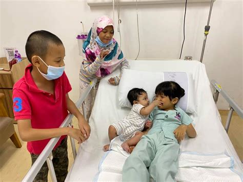 Check spelling or type a new query. Hati-Hati Bawa Anak Kecil Berkelah Mandi Sungai. Ini ...