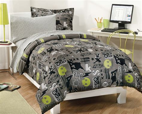 Browse fun, colorful, and affordable comforter sets right here. Graffiti Comforter & Bedding Sets for Boys & Girls: More ...