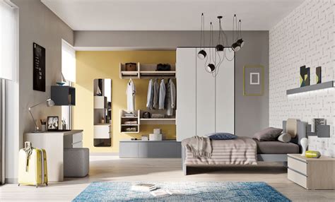 Specchio moderno camera da letto con specchio moderno design. Camera da letto - Mistral nel 2020 | Camera da letto ...