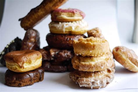 The Dream Dozen Our 12 Favorite Doughnuts In Chicago Chicago Tribune