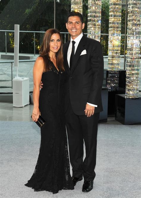Monique Lhuillier And Her Husband At The 2011 Cfda Awards Fashion