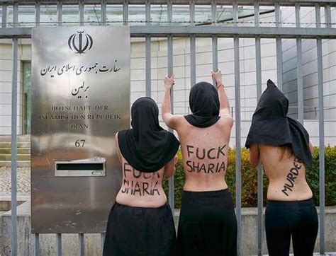 آرشیو رزا اعتراض گروه فمن به اعدام ریحانه جباری مقابل سفارت ایران در آلمان عکس