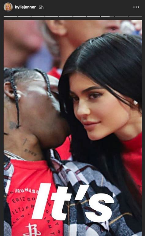 Kylie jenner's instagram is followed by over 132 million people. Kylie Jenner Hints That's She's Back Together With Ex Travis Scott