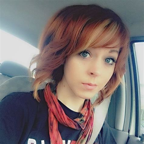 Lindsey Stirling Great Hairbangs Short Curly Curly Hair With Bangs