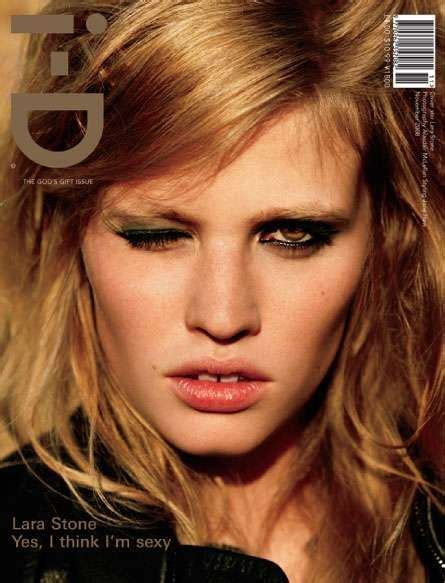Gap Toothed Models Lara Stone Is A Supermodel Whos Rising To The Top