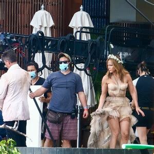 Josh Duhamel Is Seen Filming Shotgun Wedding With Co Star Jennifer Lopez Photos Leaked