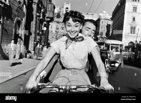 Roman Holiday 1953 Paramount Pictures Film With Audrey Hepburn And