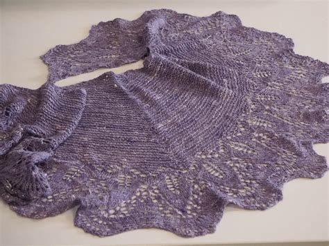 The three sizes use the same number of stitches, but Ravelry: The Chevalier Shawl by Caitlin Triall | Knitting ...