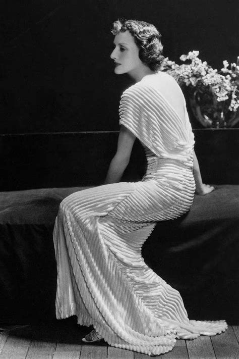 Why The 1930s Are Having A Fashion Moment Vogue Australia Jean Patou Glamorous Evening