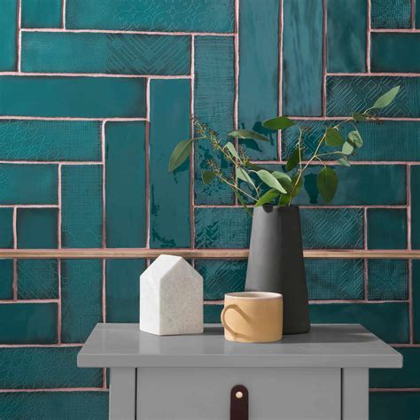 When deciding on a tile color, it's important to consider how that will influence the entire room—your walls, furniture and artwork. INTERIOR COLOR TREND 2020 Dark Teal in design