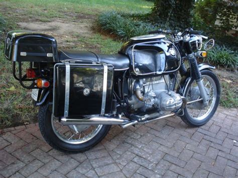 The new switch includes a new rubber grommet for the headlight shell. 1971 BMW R75/5 equipped with: Heinrich 8 gal tank in original paint and striping Hoske mufflers ...